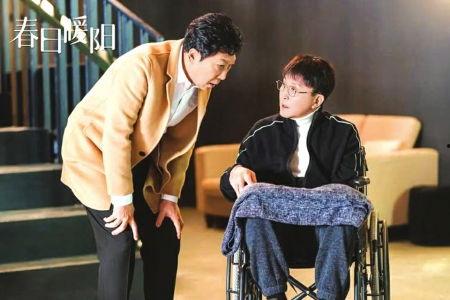 春日暖阳娱乐圈吃瓜剧,娱乐圈甜蜜瓜田，明星恋情曝光大揭秘