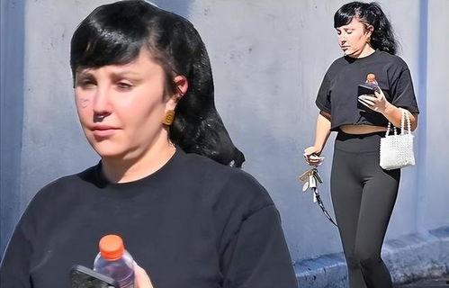 吃瓜系统娱乐圈一口气看完,一网打尽，尽享八卦盛宴